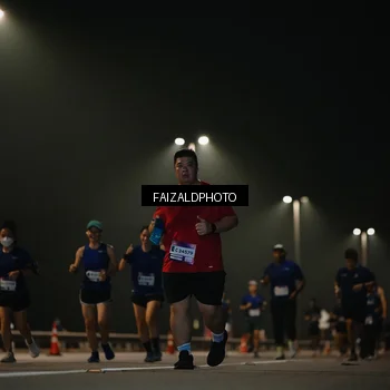 Runner Photo 7476065