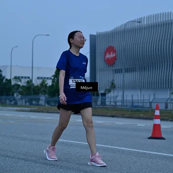 Runner Photo 7476080