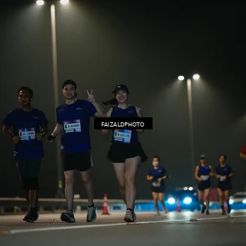Runner Photo 7476095