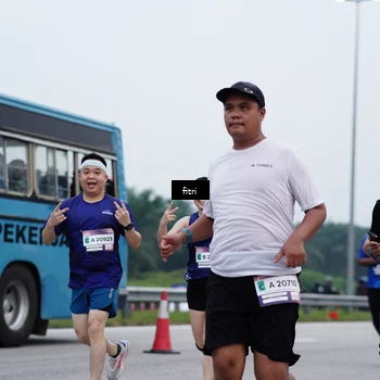 Runner Photo 7476096