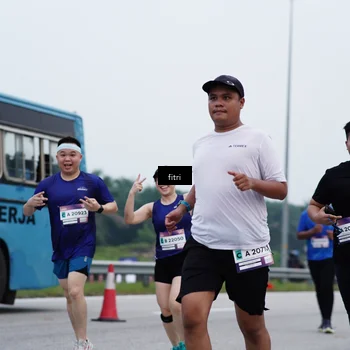 Runner Photo 7476099