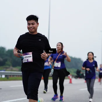 Runner Photo 7476100