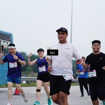 Runner Photo 7476127