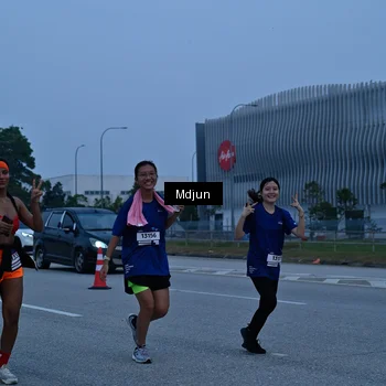 Runner Photo 7476136