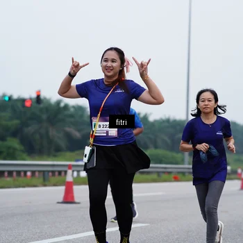 Runner Photo 7476142