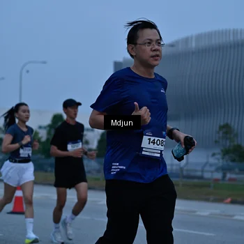 Runner Photo 7476203