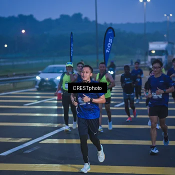 Runner Photo 7476210