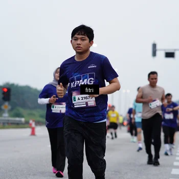 Runner Photo 7476218