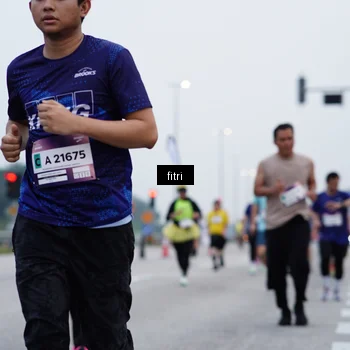 Runner Photo 7476235