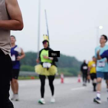 Runner Photo 7476299