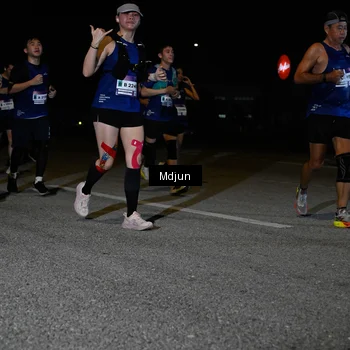 Runner Photo 7476310