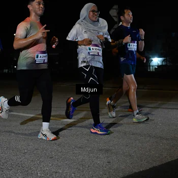 Runner Photo 7476311