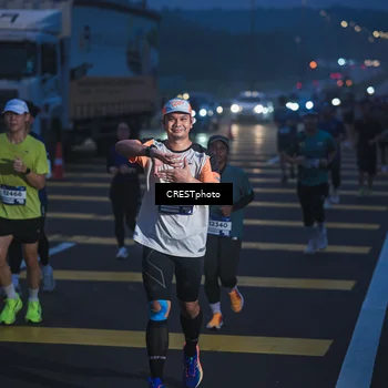 Runner Photo 7476337
