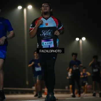 Runner Photo 7476352