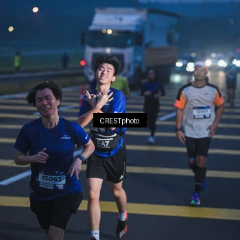 Runner Photo 7476356