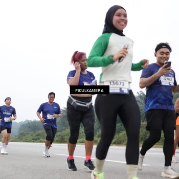 Runner Photo 7476358