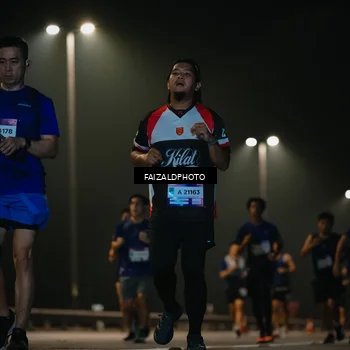Runner Photo 7476373