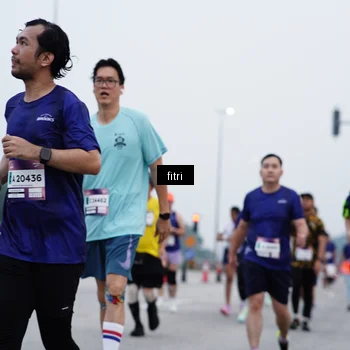 Runner Photo 7476387