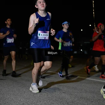 Runner Photo 7476478