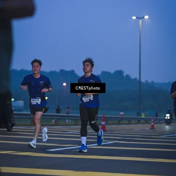 Runner Photo 7476493