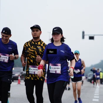 Runner Photo 7476499