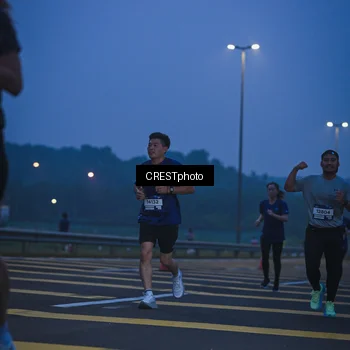 Runner Photo 7476566