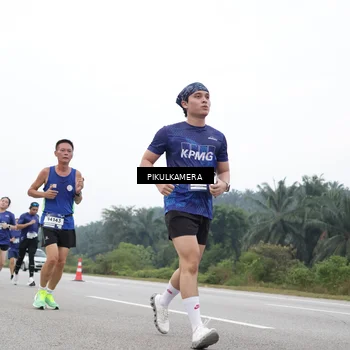 Runner Photo 7476611