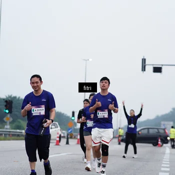 Runner Photo 7476619