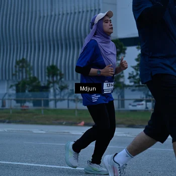Runner Photo 7476691
