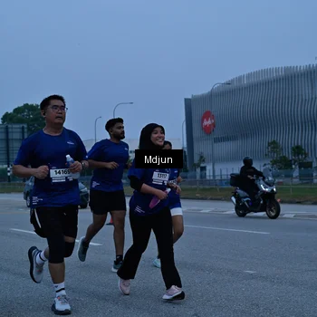 Runner Photo 7476715