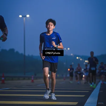 Runner Photo 7476818