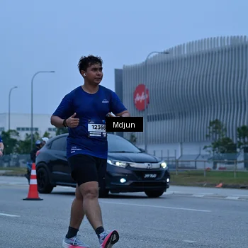 Runner Photo 7476849