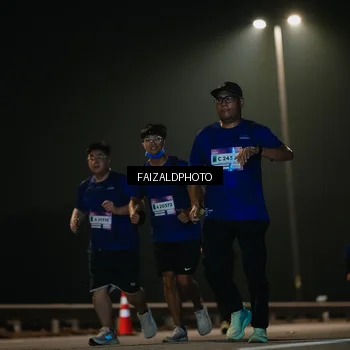 Runner Photo 7476894