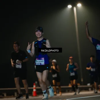 Runner Photo 7477001