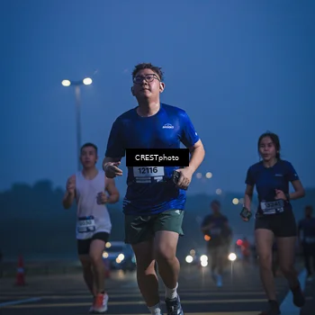 Runner Photo 7477002