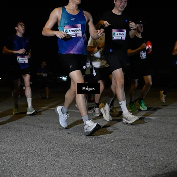 Runner Photo 7477003