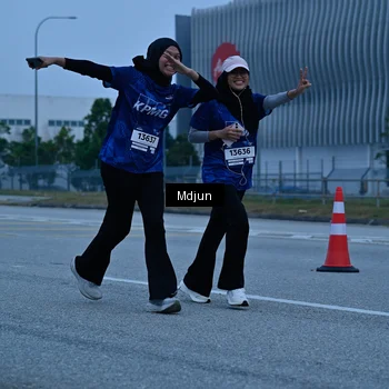 Runner Photo 7477015