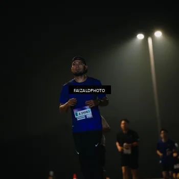 Runner Photo 7477028