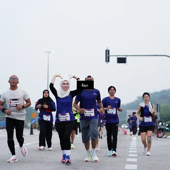 Runner Photo 7477029
