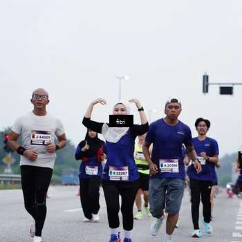 Runner Photo 7477031