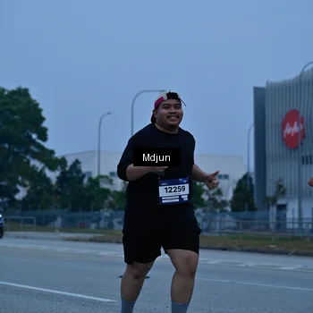 Runner Photo 7477035