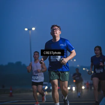 Runner Photo 7477043