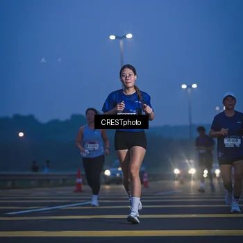 Runner Photo 7477049