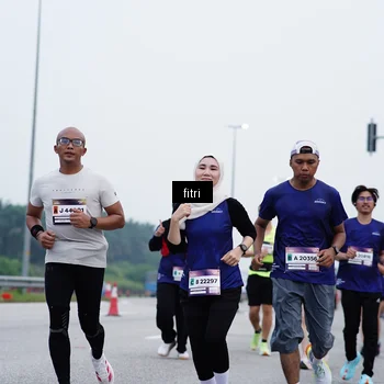 Runner Photo 7477050