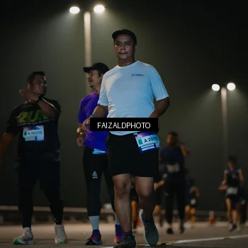 Runner Photo 7477052