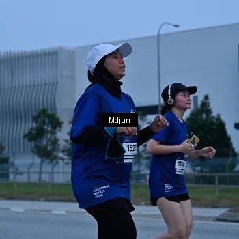 Runner Photo 7477054