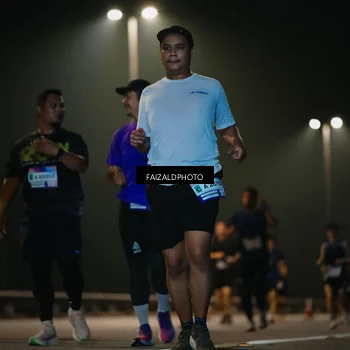 Runner Photo 7477056