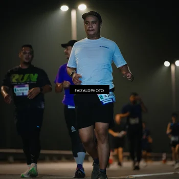 Runner Photo 7477069