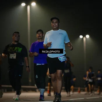 Runner Photo 7477072