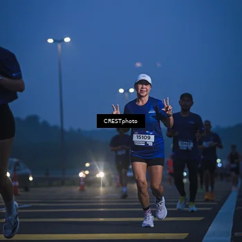 Runner Photo 7477073